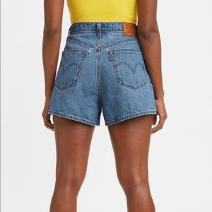 Levi’s High Loose Shorts size 24